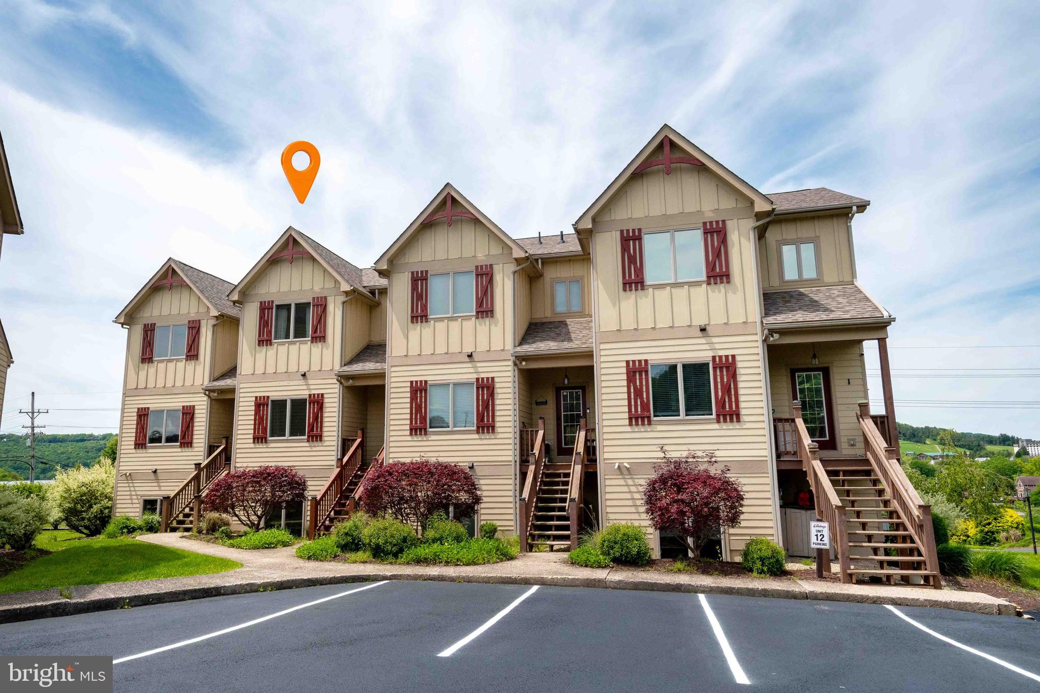 267 Mosser Road, Unit 10 McHenry, MD 21541 - Photo 5 of 51