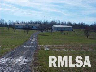 3100 Leamington Road Junction, IL 62954 - Photo 1 of 14