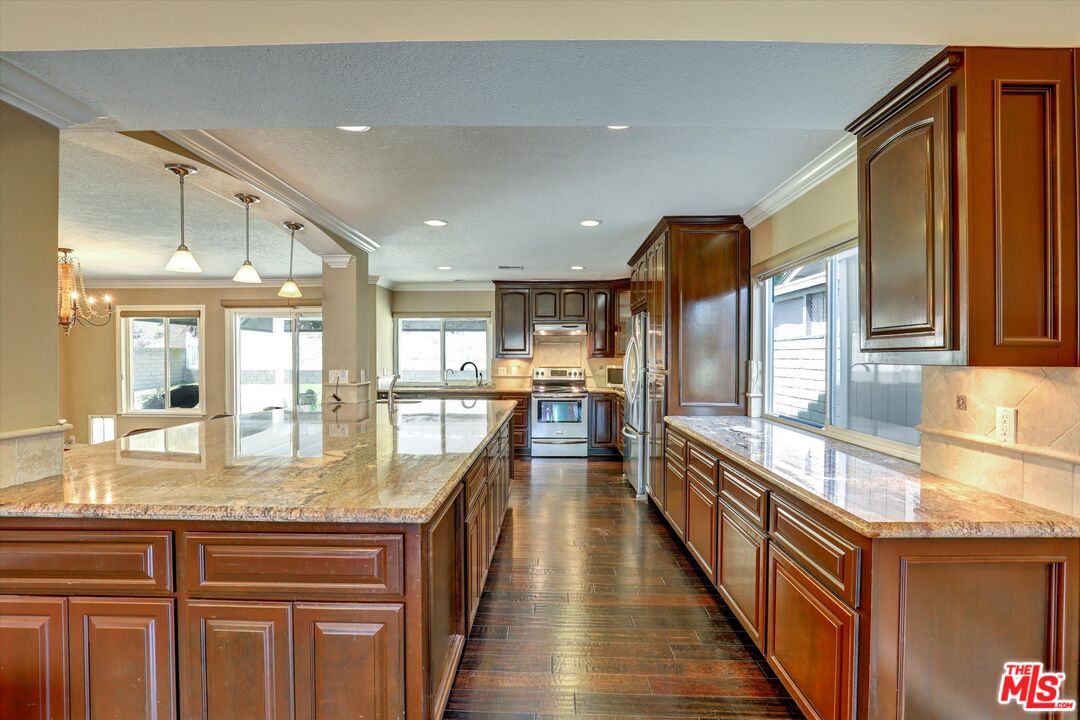 23442 Wagon Trail Road Diamond Bar, CA 91765 - Photo 18 of 46 Gallery Image 18
