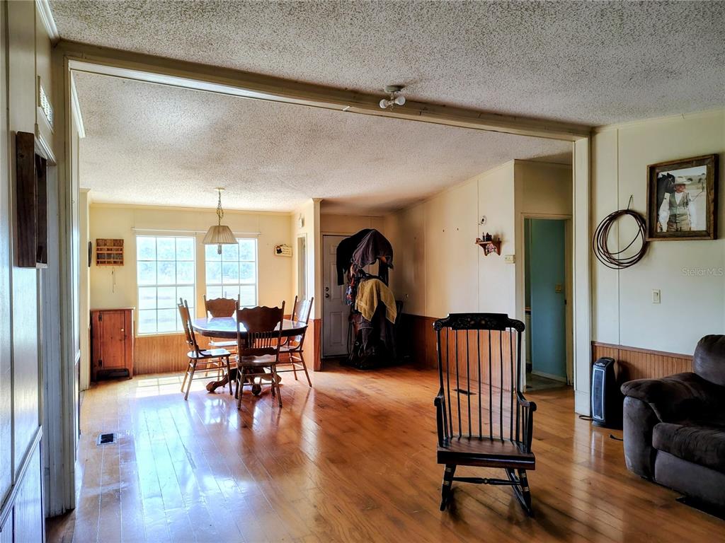 14240 State Rte 471 Webster, FL 33597 - Photo 12 of 54 a living room with furniture