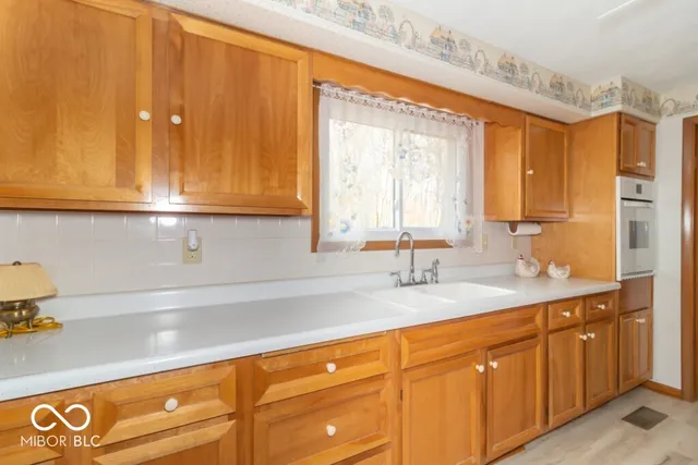 $329,900 | 1956 West Us Highway, Middletown, IN 47356