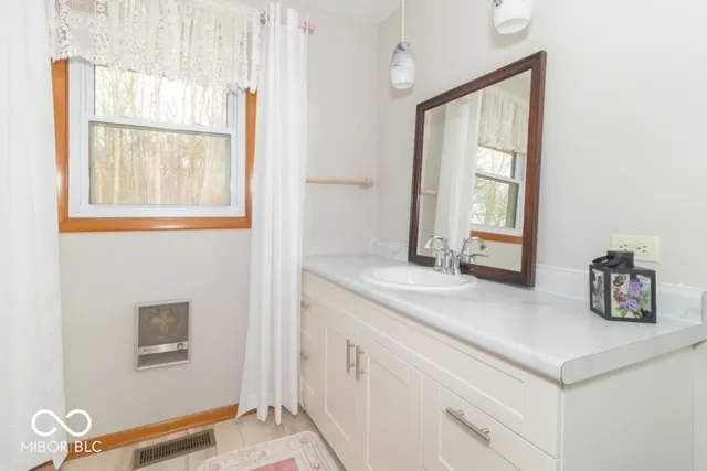 $329,900 | 1956 West Us Highway, Middletown, IN 47356