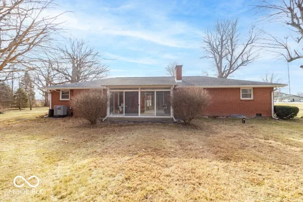 $325,000 | 1956 West Us Highway, Middletown, IN 47356