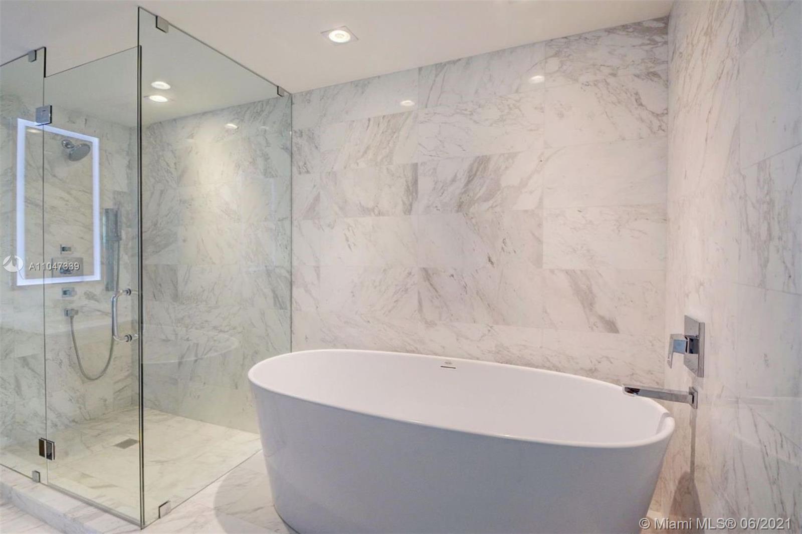2101 South Surf Road, Unit PHD Hollywood, FL 33019 - Photo 14 of 32 Gallery Image 14