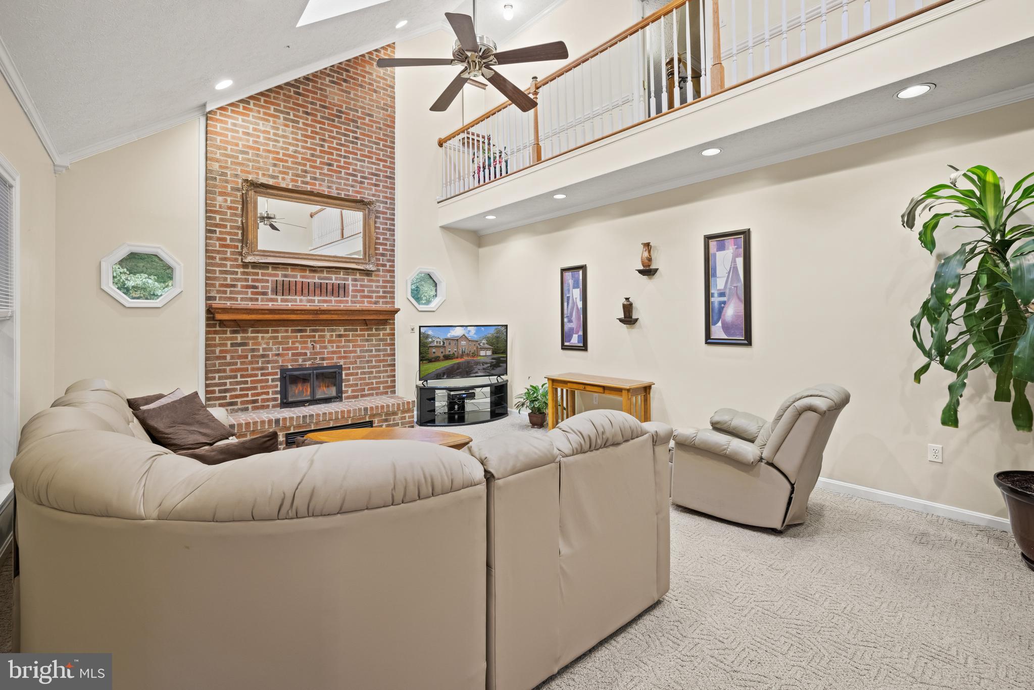 16035 Accolawn Road Accokeek, MD 20607 - Photo 20 of 67 Family Room