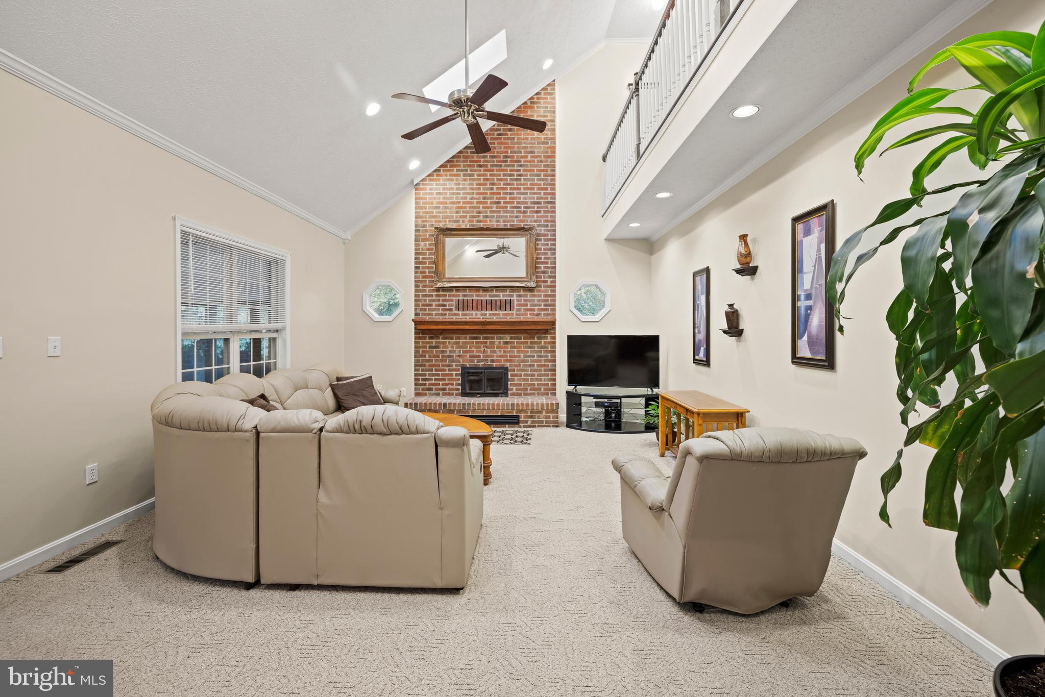 16035 Accolawn Road Accokeek, MD 20607 - Photo 22 of 67 Family Room