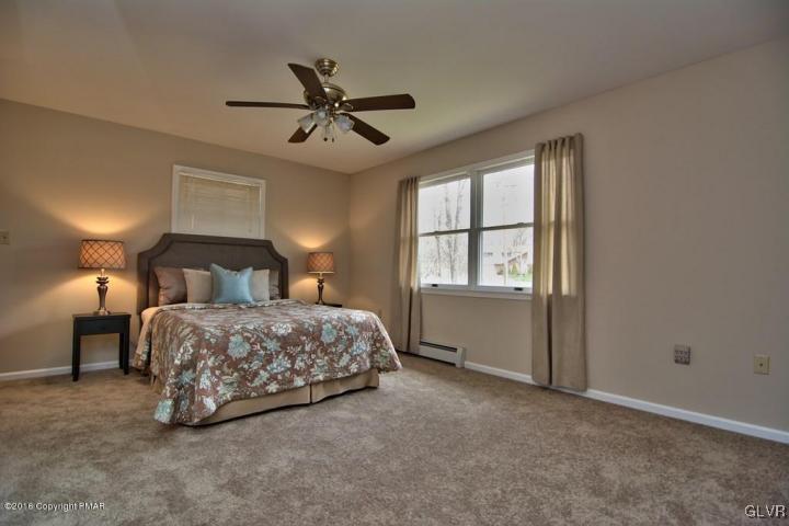 579 Snowflake Court Bushkill, PA 18324 - Photo 21 of 30