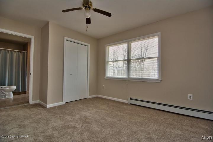 579 Snowflake Court Bushkill, PA 18324 - Photo 26 of 30
