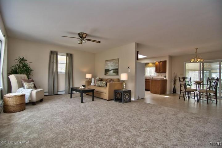 579 Snowflake Court Bushkill, PA 18324 - Photo 8 of 30