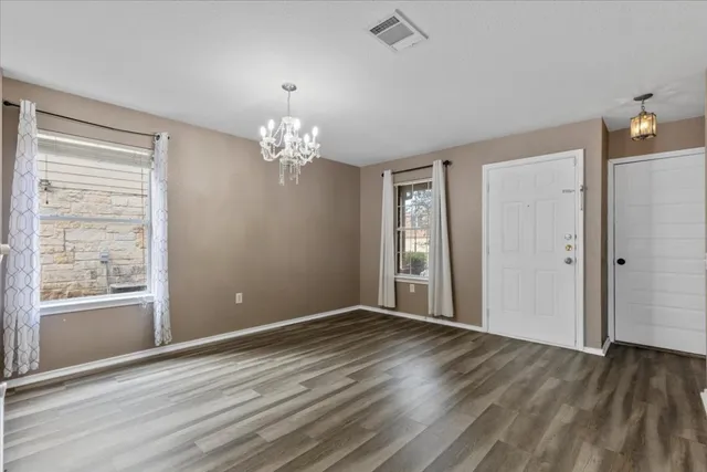 $2,350 | 5621 Abby Ann Lane, Austin, TX 78747