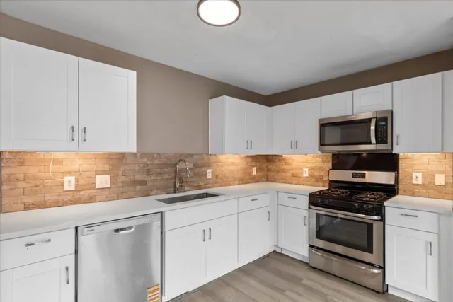 $2,350 | 5621 Abby Ann Lane, Austin, TX 78747