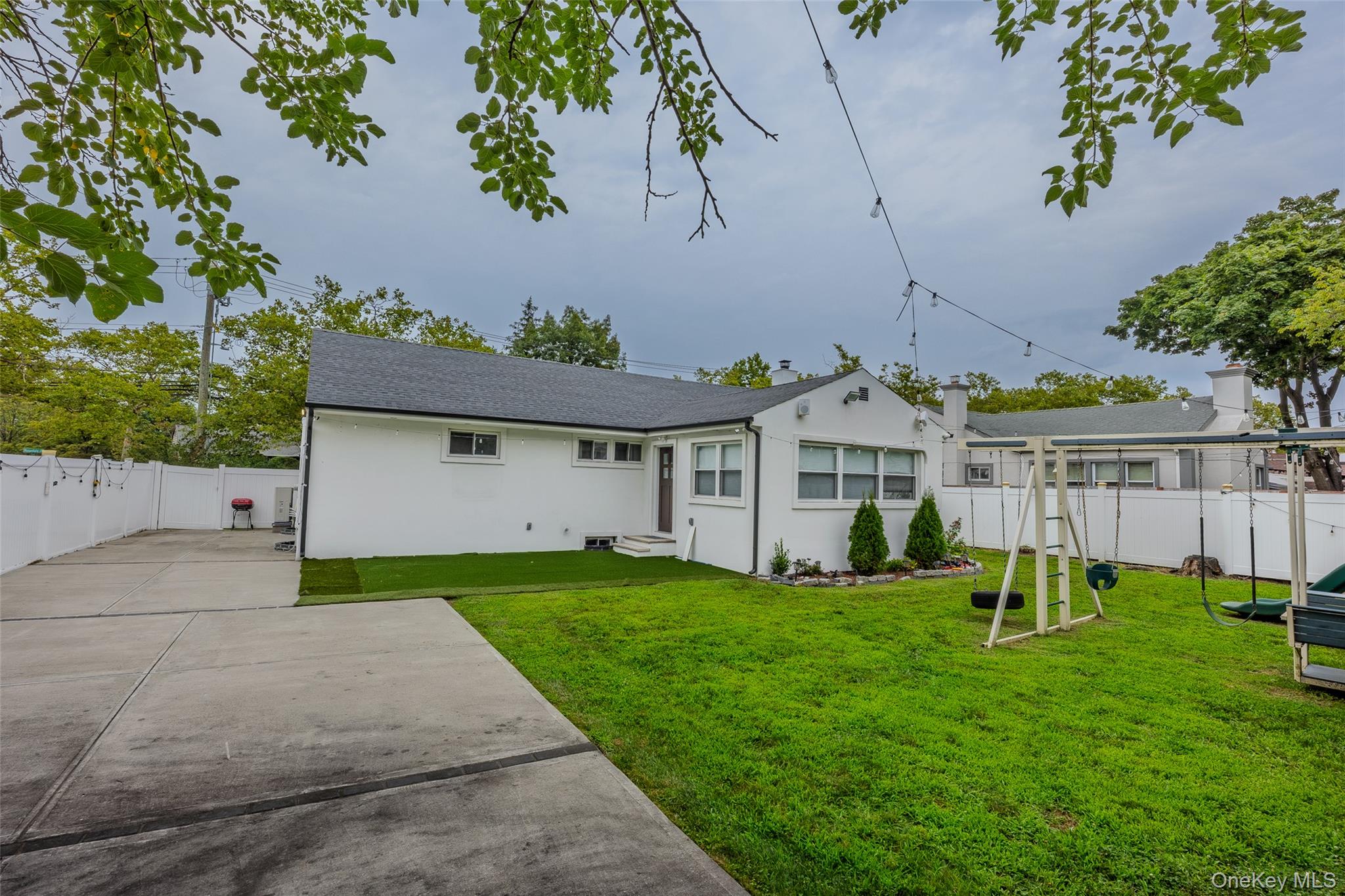 84 Rosedale Road Valley Stream, NY 11581 - Photo 40 of 44 Gallery Image 40