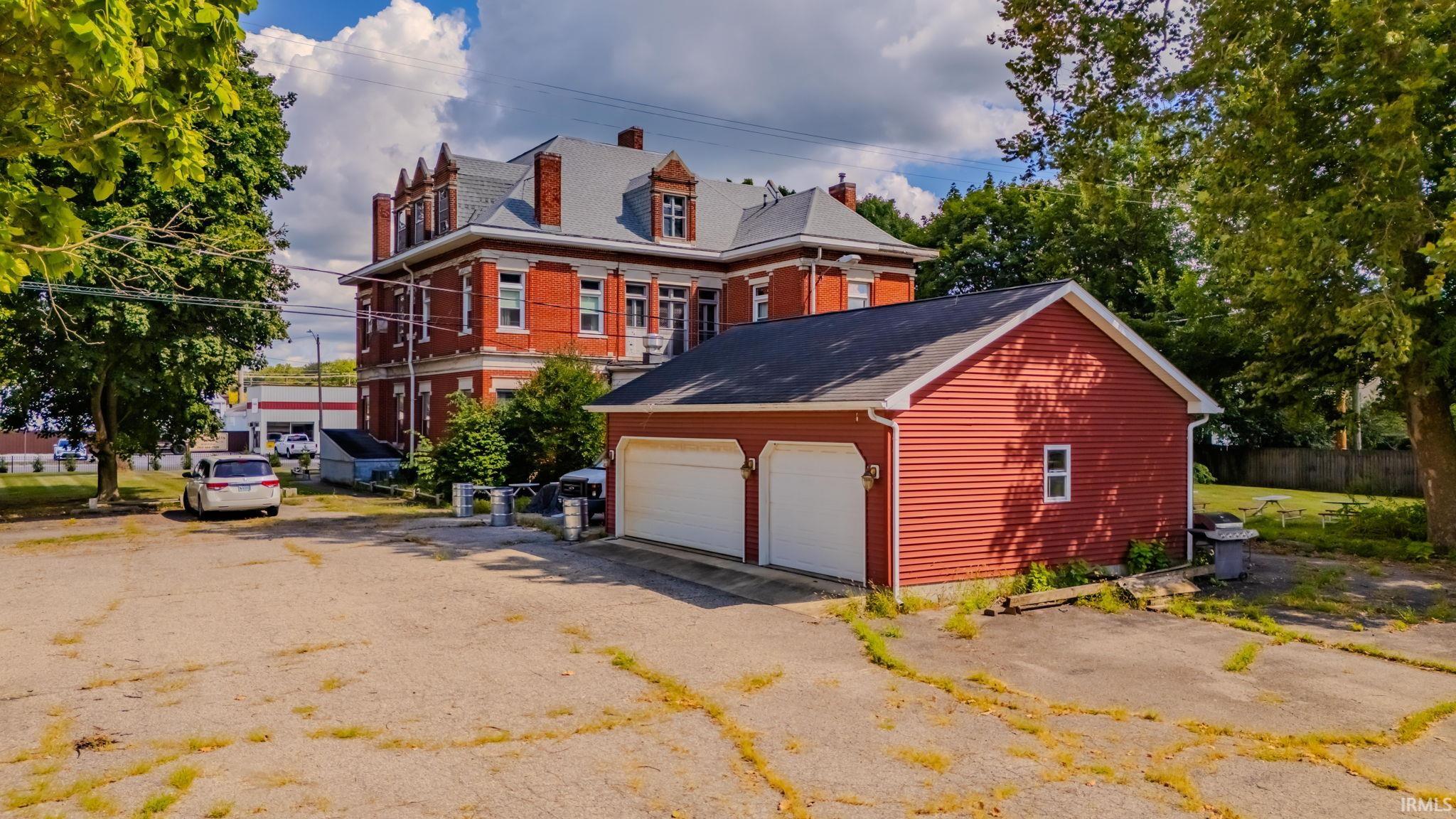 908 South Washington Street Marion, IN 46953 - Photo 3 of 35