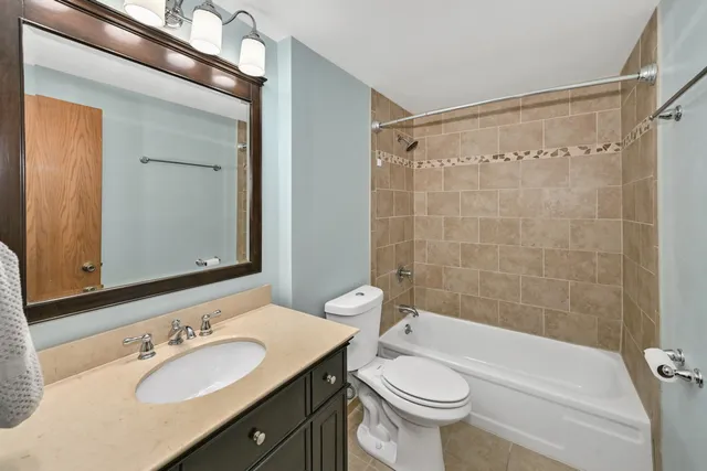 $210,000 | 6230 West College Avenue, Greendale, WI 53129