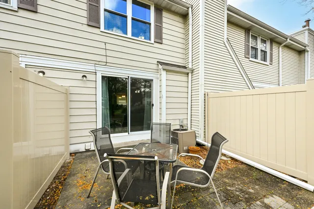 $210,000 | 6230 West College Avenue, Greendale, WI 53129