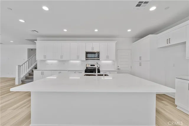 $4,000 | 4248 South Heather Privado, Ontario, CA 91761