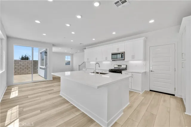 $4,000 | 4248 South Heather Privado, Ontario, CA 91761