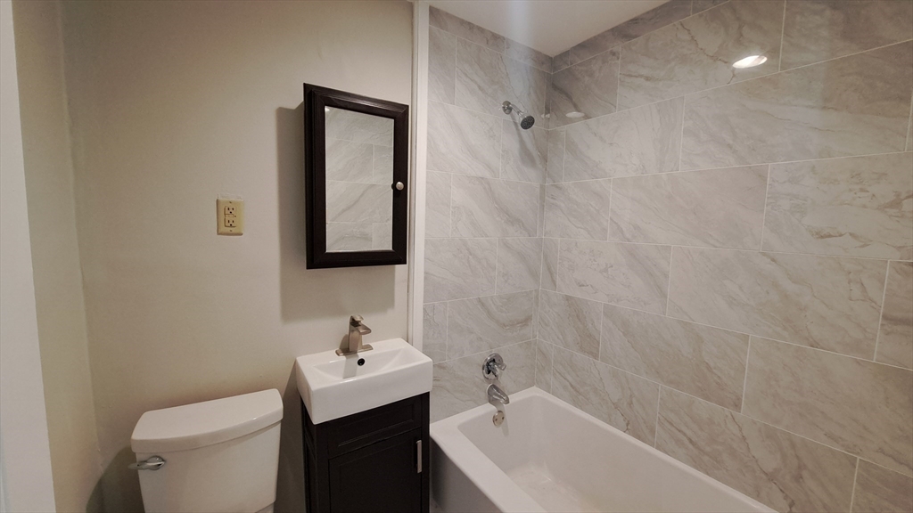 12 Jacob Street, Unit 3 Boston, MA 02124 - Photo 4 of 18