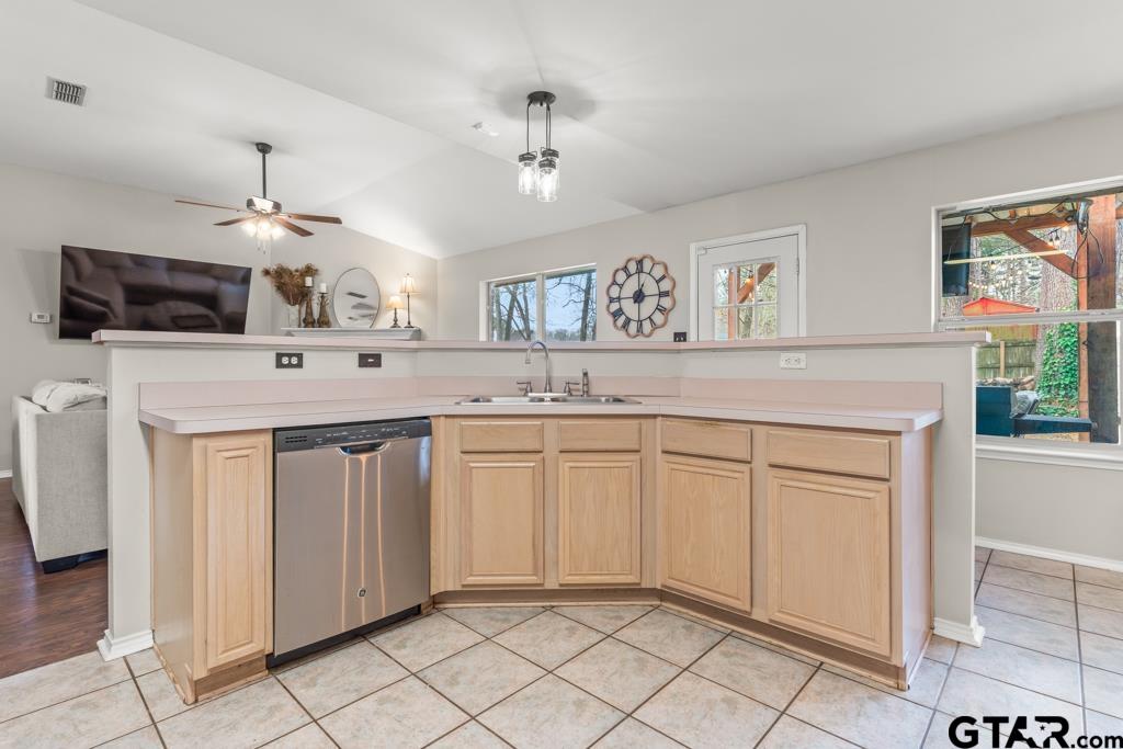 270 Frederick Circle Flint, TX 75762 - Photo 12 of 34 a kitchen with cabinets and window