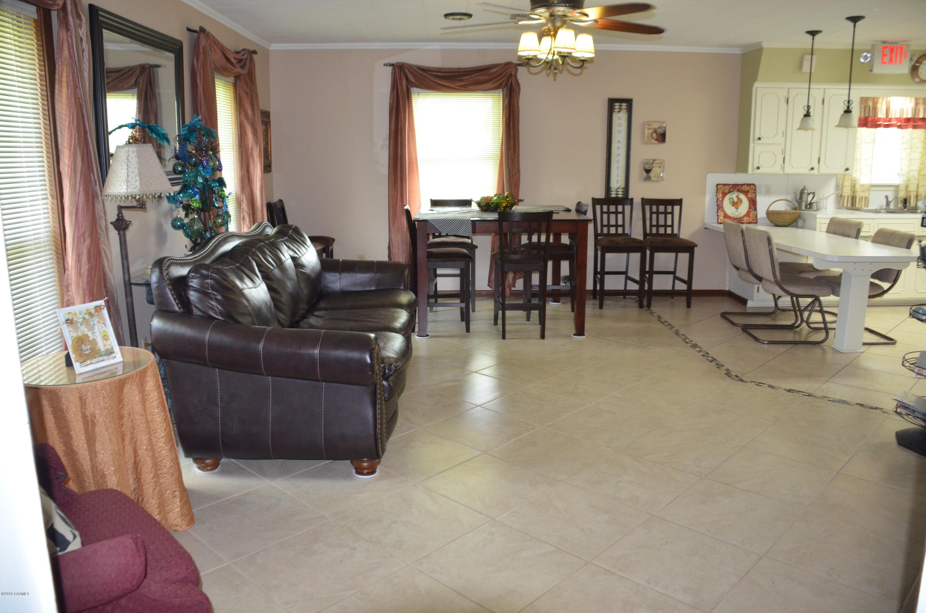 728 Westgate Road Lafayette, LA 70506 - Photo 3 of 27