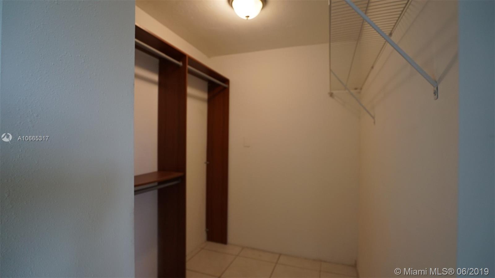 9011 Southwest 20th Street Miami, FL 33165 - Photo 17 of 30
