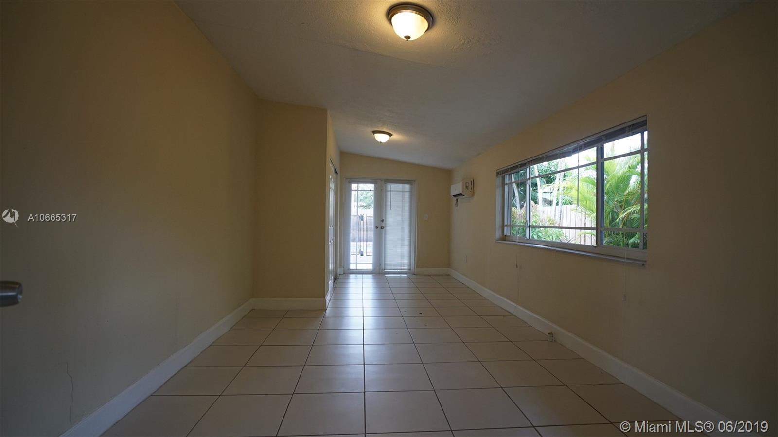 9011 Southwest 20th Street Miami, FL 33165 - Photo 20 of 30