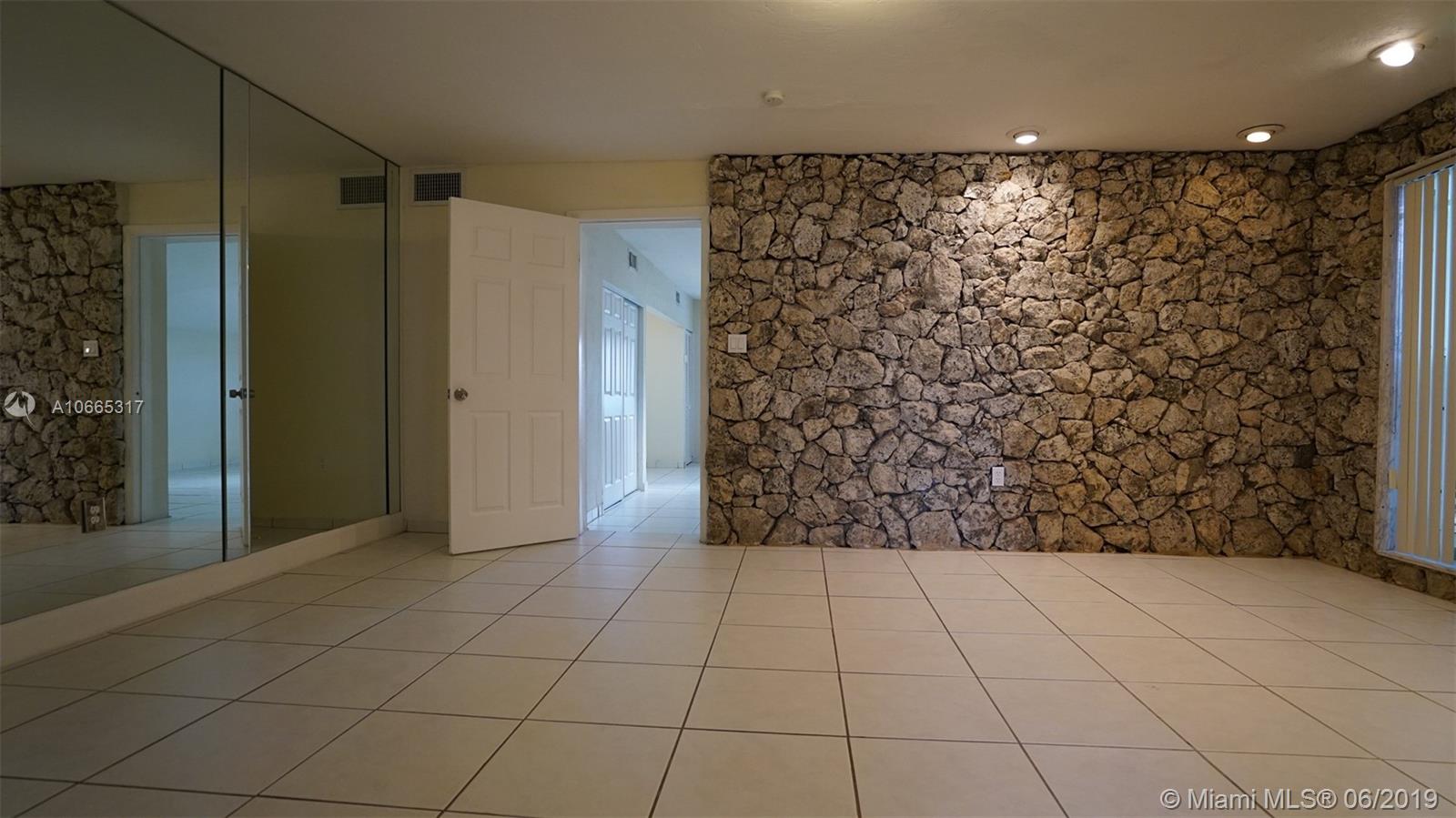 9011 Southwest 20th Street Miami, FL 33165 - Photo 24 of 30