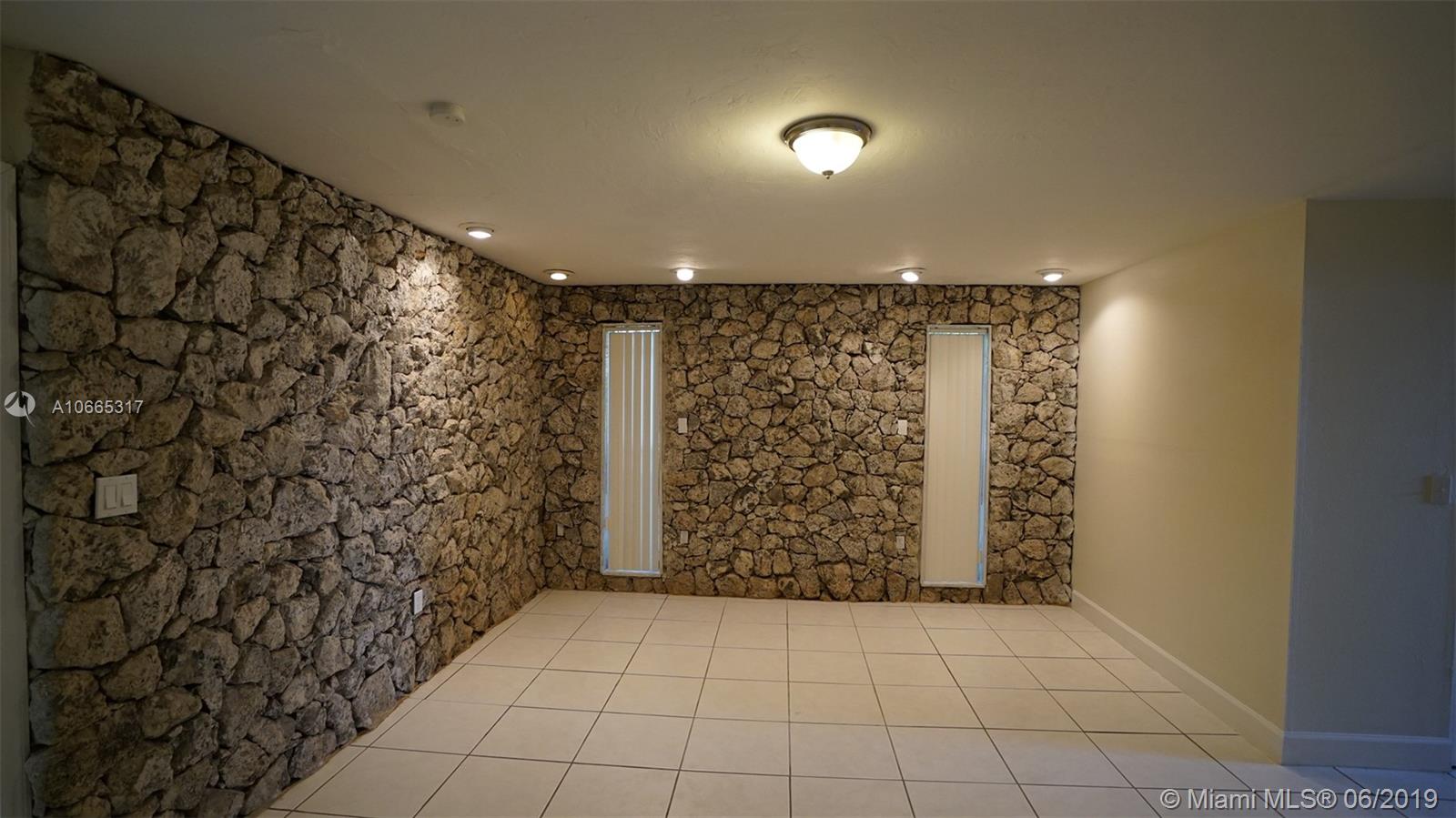 9011 Southwest 20th Street Miami, FL 33165 - Photo 25 of 30