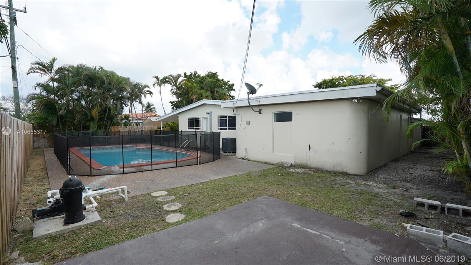 9011 Southwest 20th Street Miami, FL 33165 - Photo 29 of 30