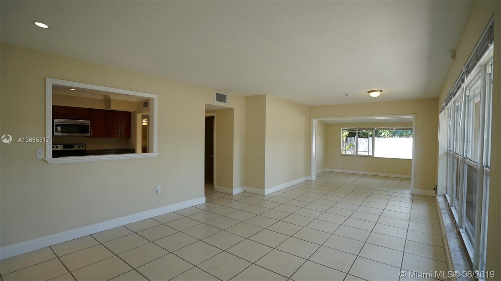 9011 Southwest 20th Street Miami, FL 33165 - Photo 6 of 30