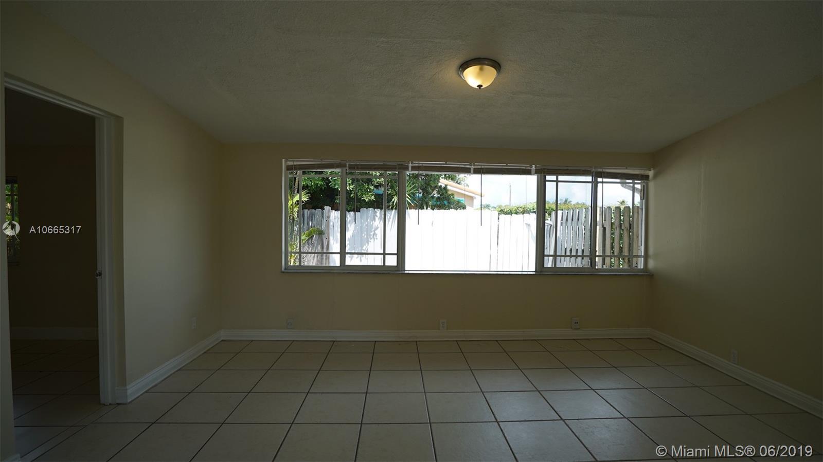 9011 Southwest 20th Street Miami, FL 33165 - Photo 7 of 30
