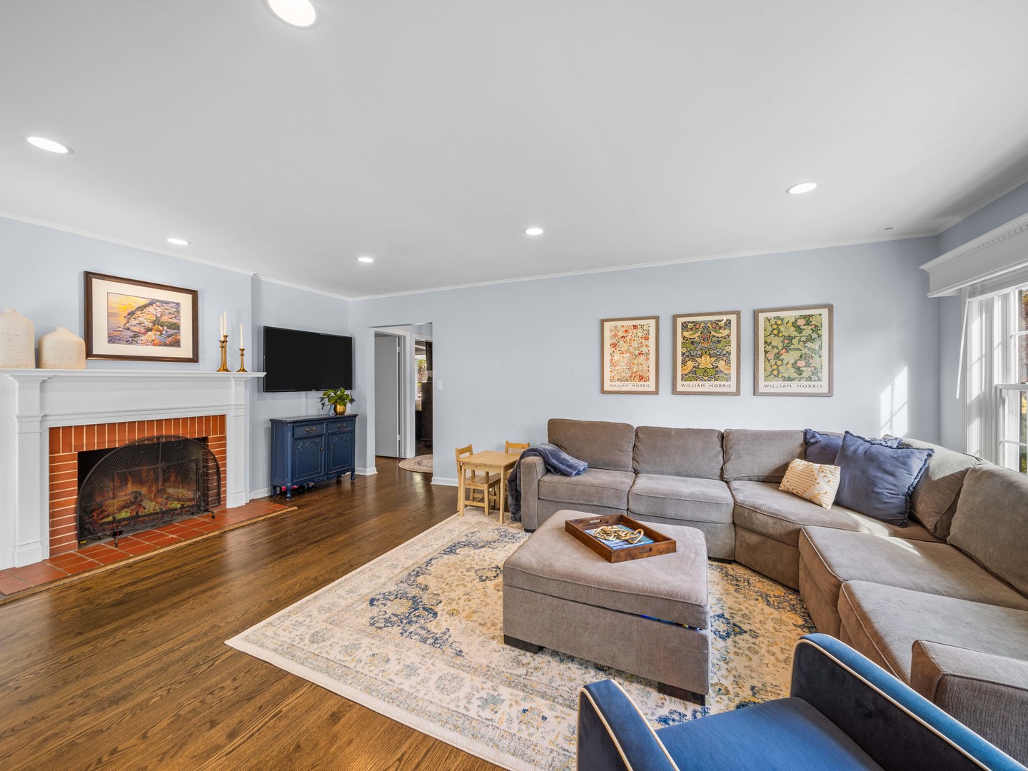 1100 Raleigh Road Glenview, IL 60025 - Photo 6 of 39