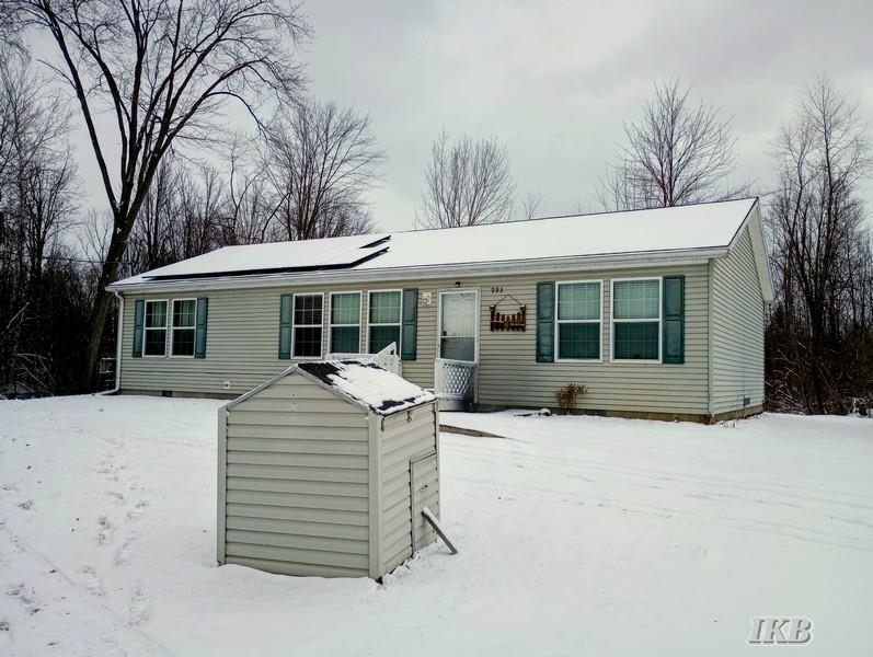 993 Easton Road Gladwin, MI 48624 - Photo 2 of 27