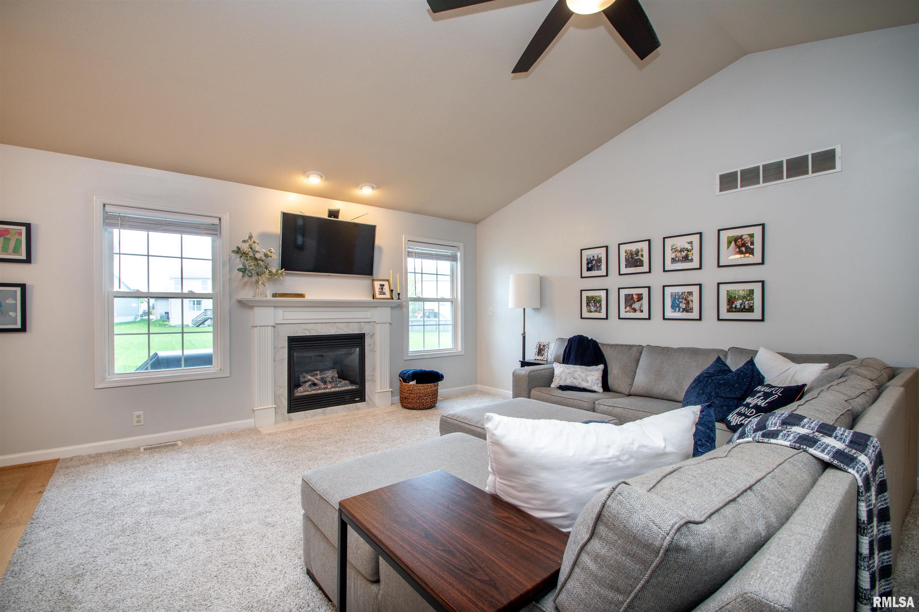 800 Debates Street Washington, IL 61571 - Photo 6 of 52 Gallery Image 6