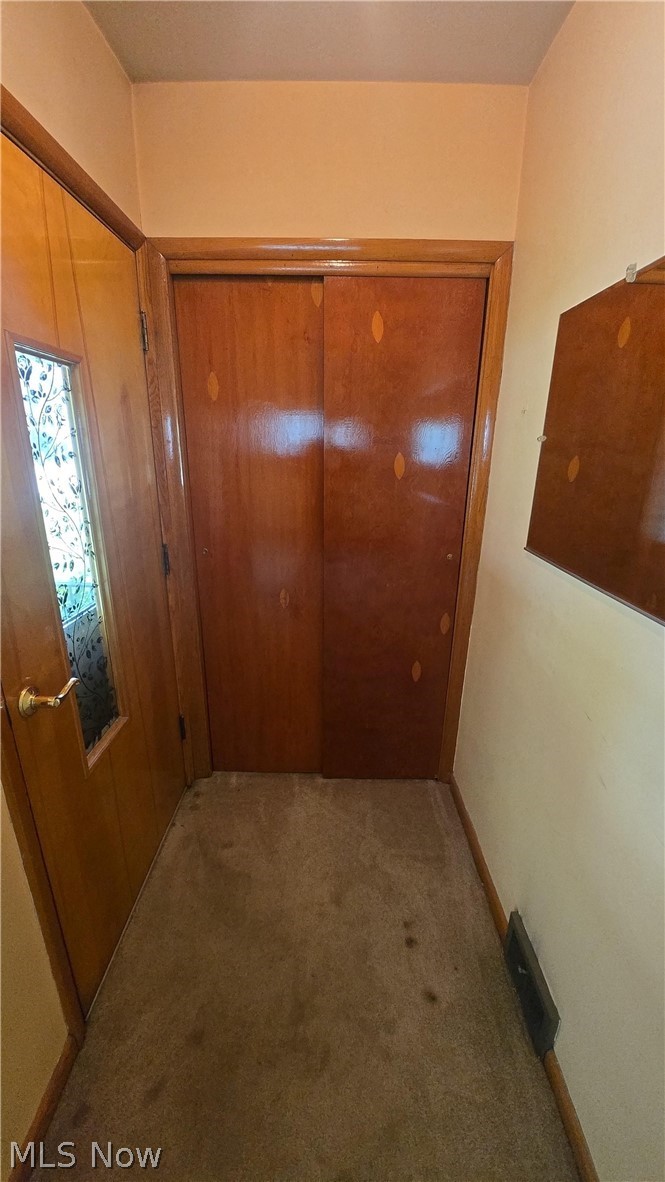 54878 National Road Bridgeport, OH 43912 - Photo 8 of 41