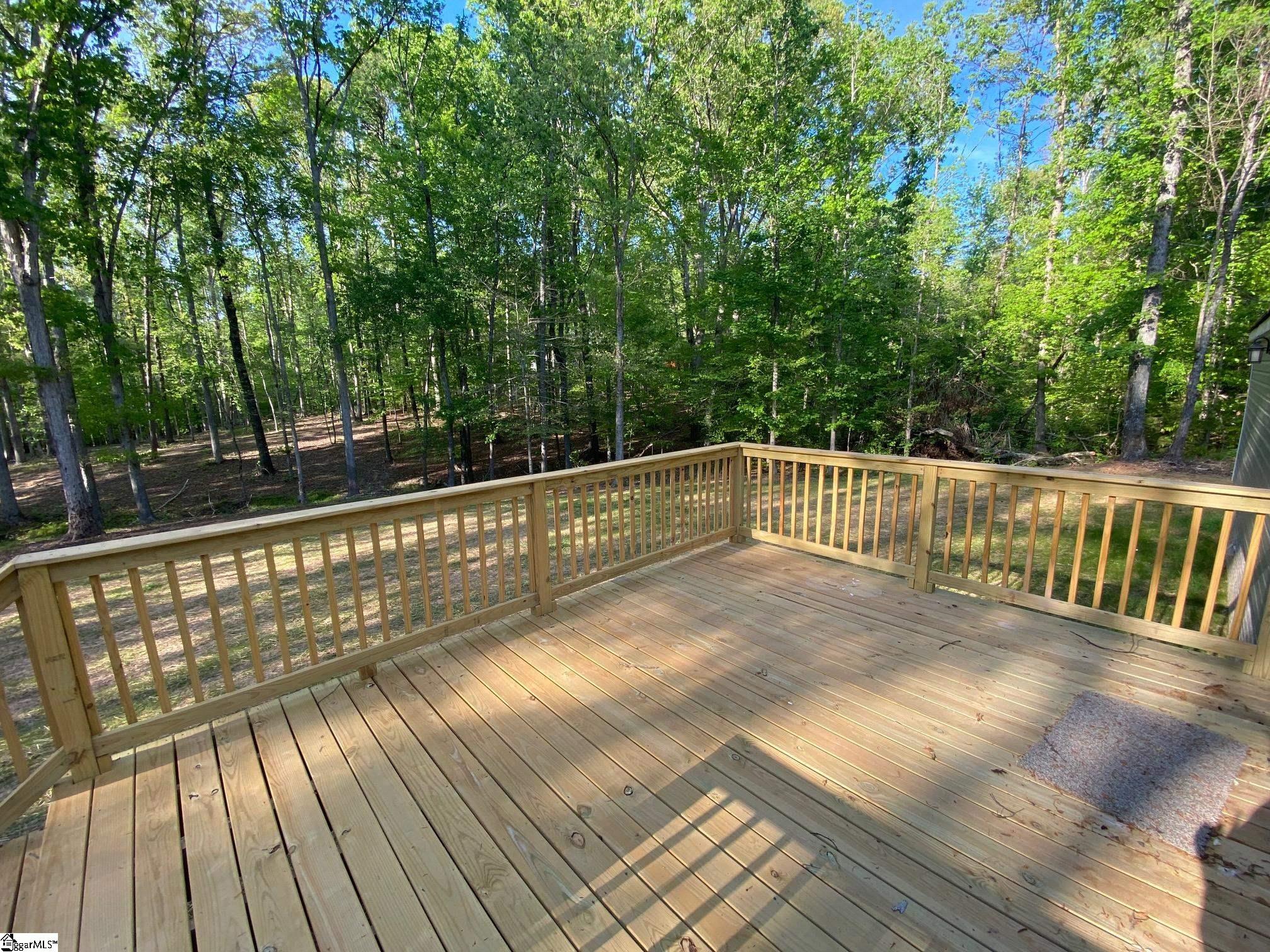 560 Carousel Road Gray Court, SC 29645 - Photo 8 of 39