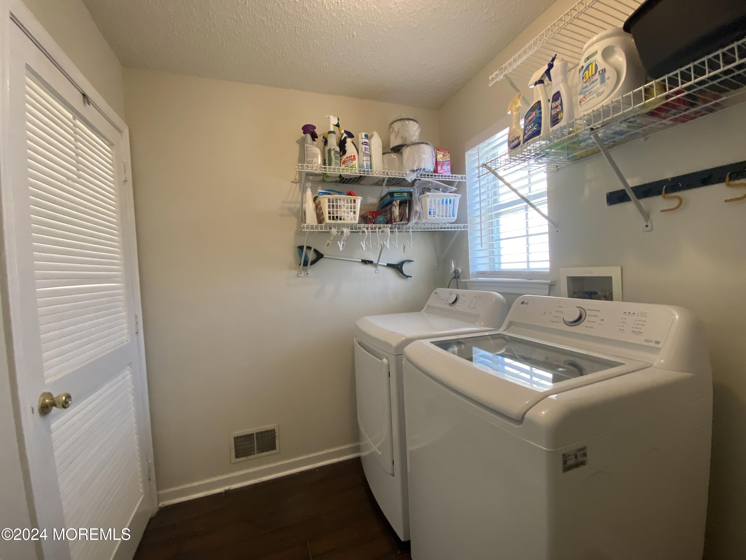 260 Lake Road Brick, NJ 08724 - Photo 26 of 47 Laundry Room