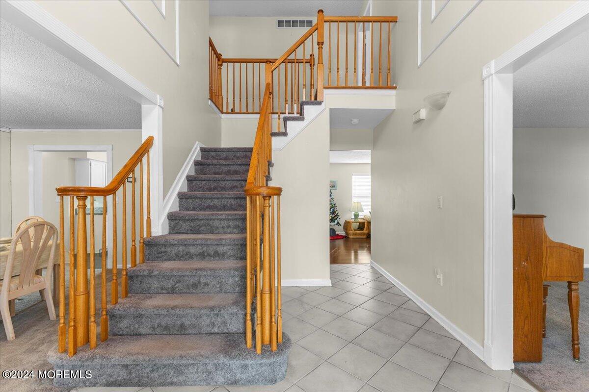 260 Lake Road Brick, NJ 08724 - Photo 7 of 47 Foyer