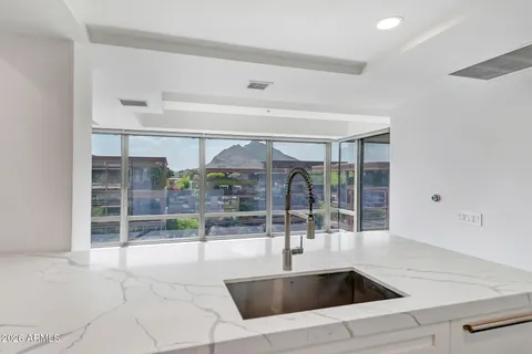 $1,650,000 | 7137 East Rancho Vista Drive, Unit 7008, Scottsdale, AZ 85251