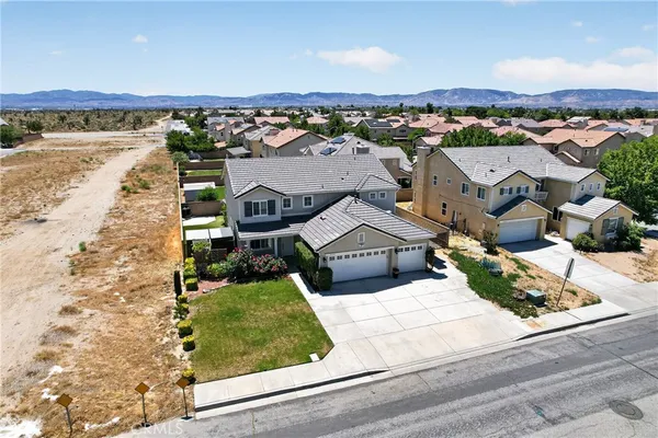 $3,600 | 1162 East E Avenue, Lancaster, CA 93535