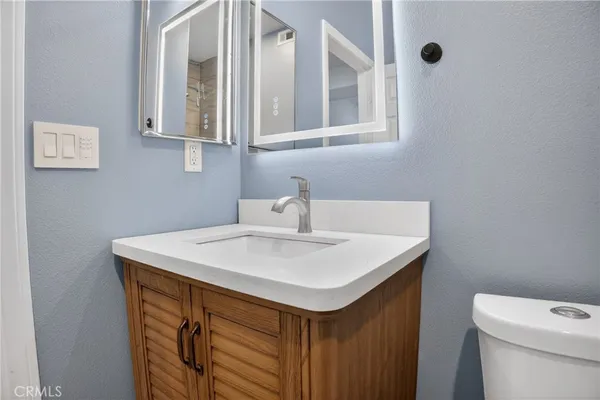 $3,600 | 1162 East E Avenue, Lancaster, CA 93535