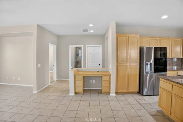 $3,600 | 1162 East E Avenue, Lancaster, CA 93535