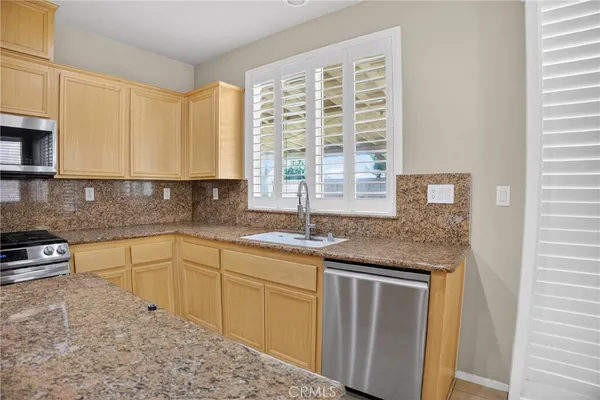 $3,600 | 1162 East E Avenue, Lancaster, CA 93535