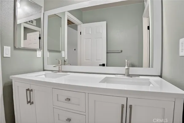 $3,600 | 1162 East E Avenue, Lancaster, CA 93535