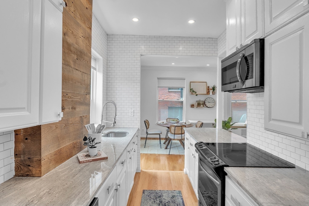 17 Cazenove Street, Unit 404B Boston, MA 02116 - Photo 13 of 37