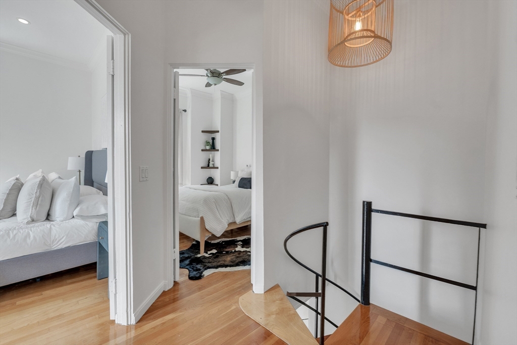 17 Cazenove Street, Unit 404B Boston, MA 02116 - Photo 18 of 37