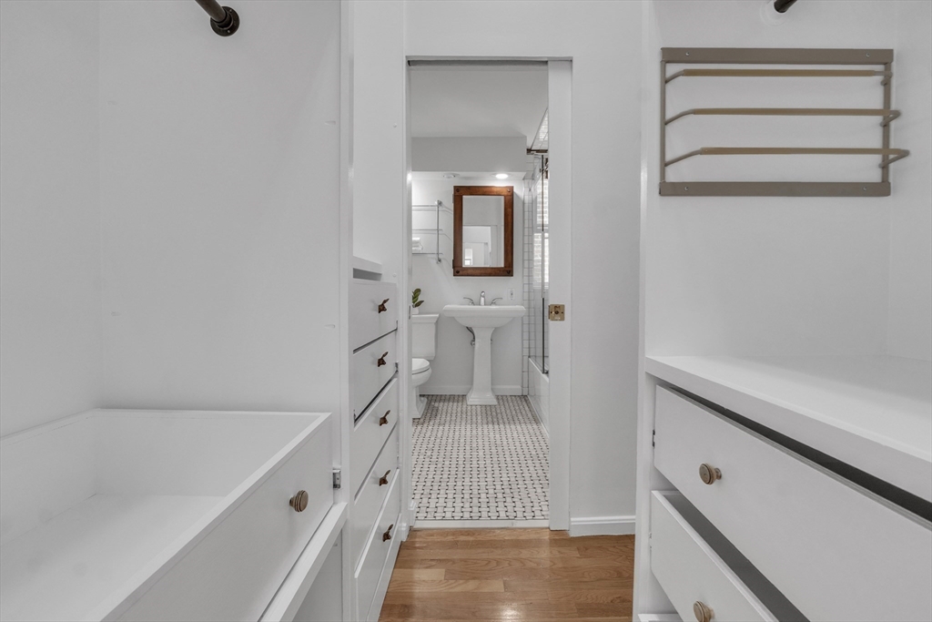 17 Cazenove Street, Unit 404B Boston, MA 02116 - Photo 25 of 37