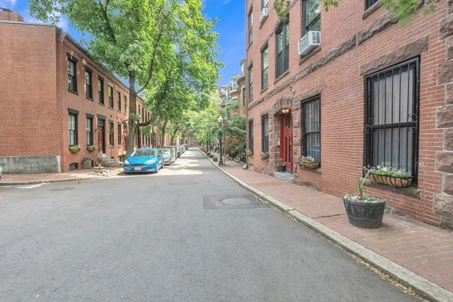 $4,750 | 17 Cazenove Street, Unit 404B, Boston, MA 02116