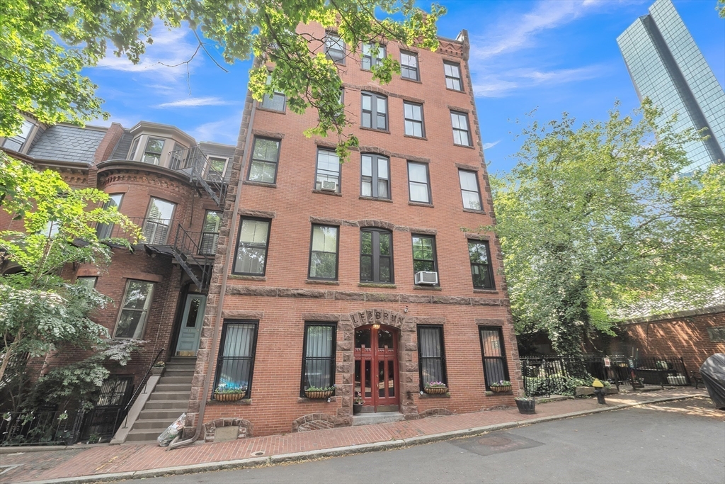 17 Cazenove Street, Unit 404B Boston, MA 02116 - Photo 36 of 37