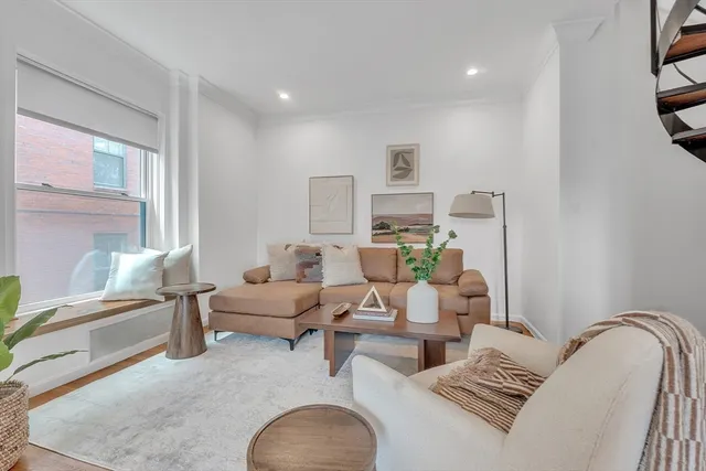 $4,750 | 17 Cazenove Street, Unit 404B, Boston, MA 02116